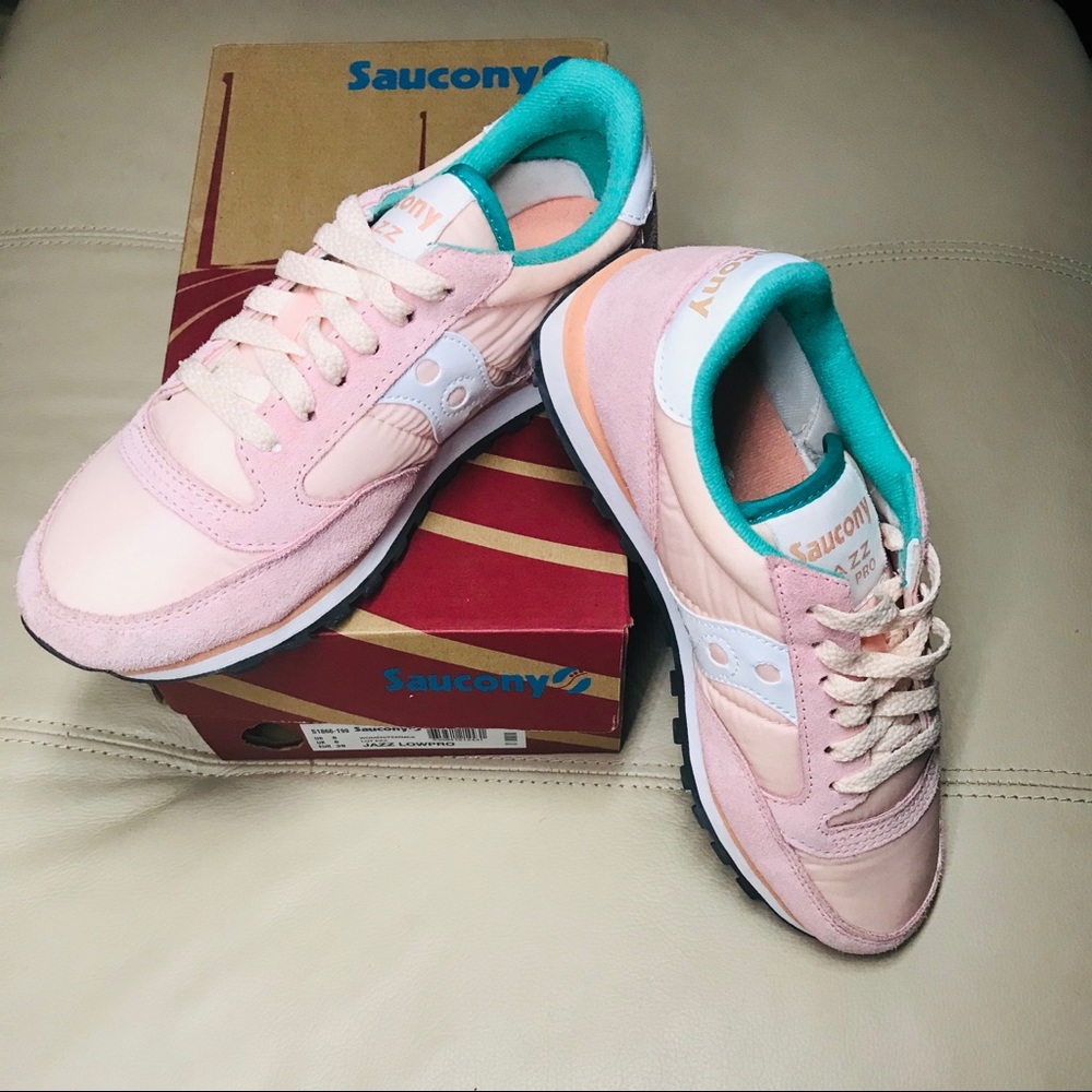 Saucony Jazz Low Pro Sneakers - Size 8